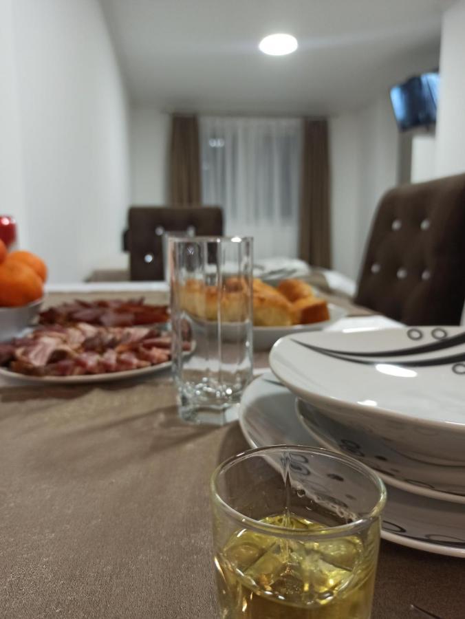 Lela Kop Apartment โคเปานิก ภายนอก รูปภาพ